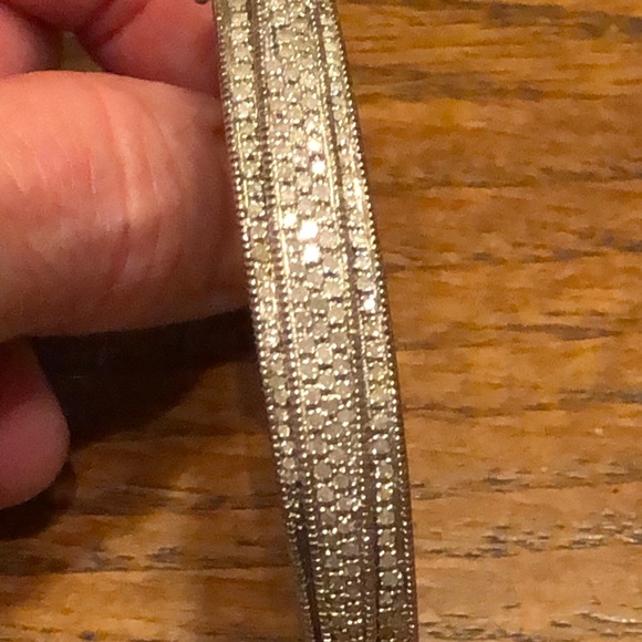 Genuine Diamond Hinged Bangle Bracelet - Picture 1 of 8